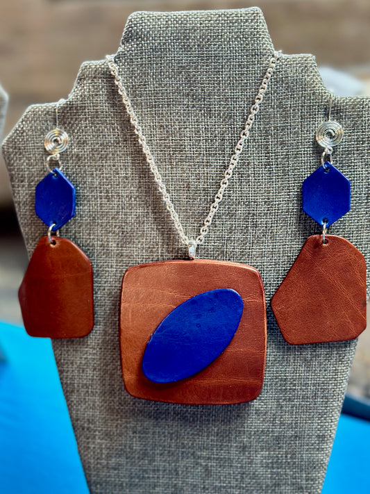 "The Bold and The Beautiful" Necklace and Earring Set